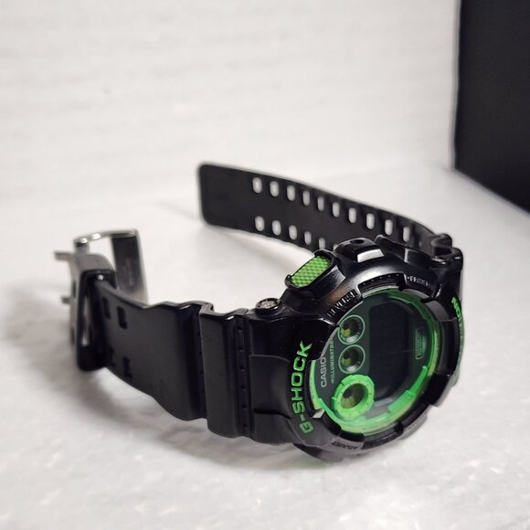 Casio G Shock Lime green and black - Picture 6 of 11